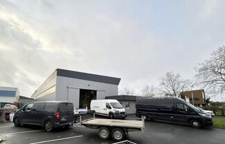 Plus de détails pour 2 Rue Des Bosquets, Les Sorinières - Local d'activités à louer