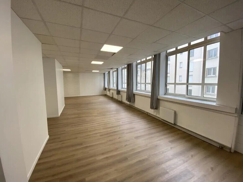 Bureau dans Paris à louer - Photo de l’immeuble – Image 3 sur 6
