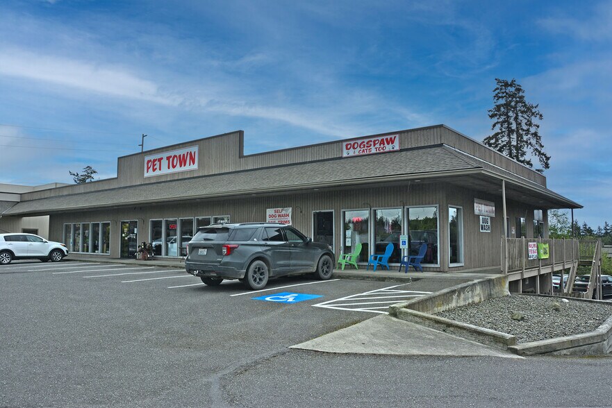 2427 W Sims Way, Port Townsend, WA à vendre - Photo de l’immeuble – Image 2 sur 18