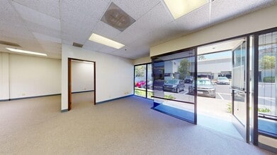 930 Calle Negocio, San Clemente, CA à louer Photo intérieure– Image 1 sur 13