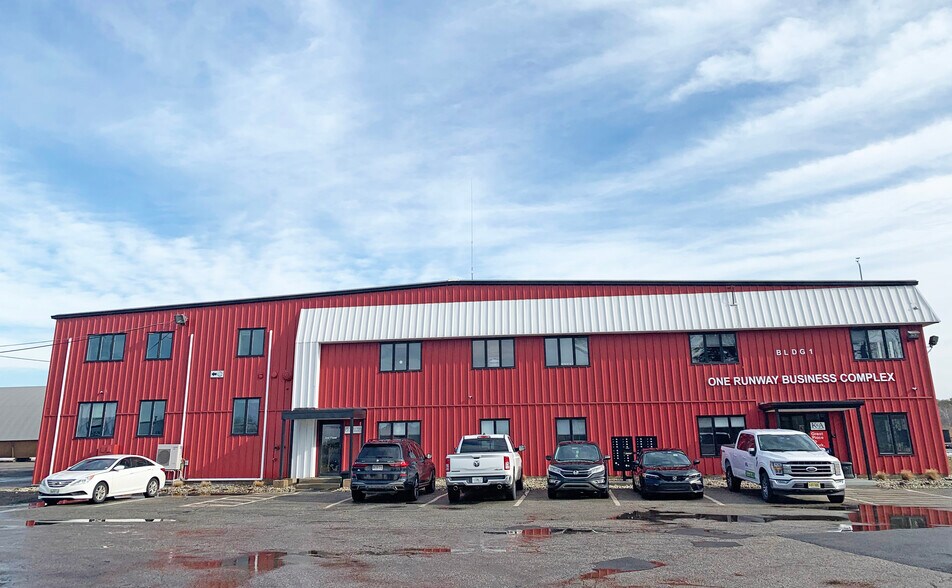 1 Runway Rd, South Portland, ME à louer - Photo principale – Image 1 sur 6