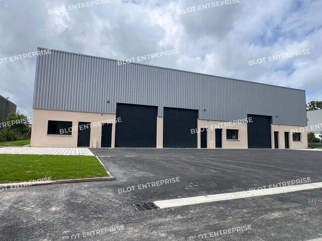 Plus de détails pour Bureau, Industriel/Logistique à louer