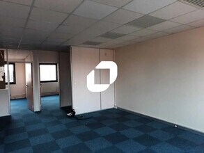 Bureau dans Villebon-sur-Yvette à louer Photo intérieure– Image 1 sur 1