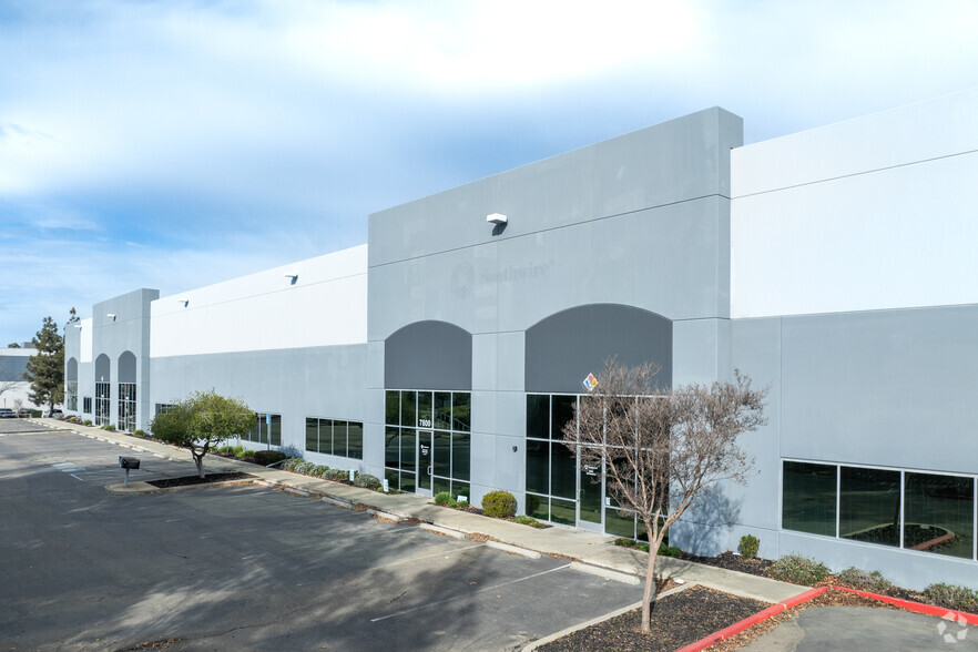 7800-7848 Las Positas Rd, Livermore, CA à louer - Photo de l’immeuble – Image 2 sur 8