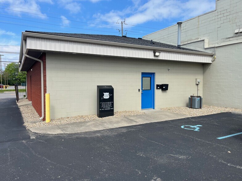 1415 Shelby St, Indianapolis, IN à louer - Photo de l’immeuble – Image 3 sur 16