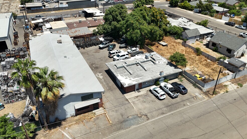 4631 E Turner Ave, Fresno, CA à vendre - Photo de l’immeuble – Image 2 sur 48