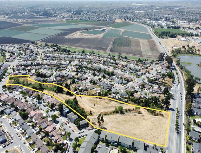 11 Hill Cir, Salinas, CA à vendre - Photo principale – Image 1 sur 13