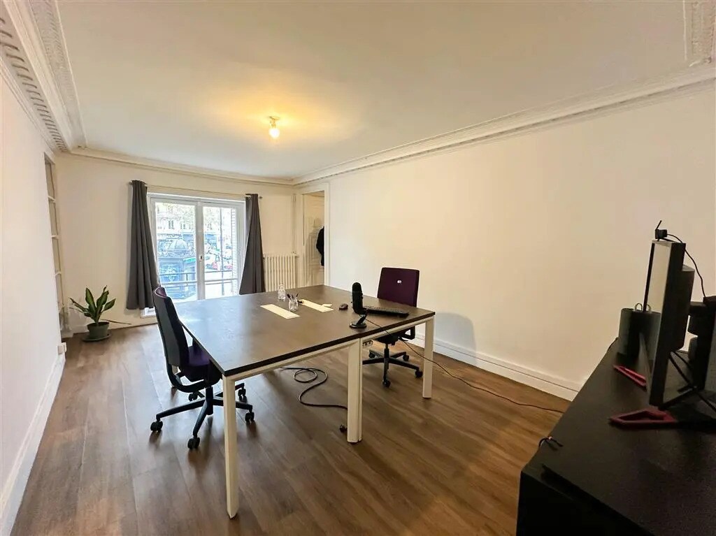 Bureau dans Paris à louer Photo de l’immeuble– Image 1 sur 9
