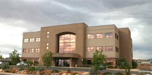 965 E 700 S, Saint George, UT à louer - Photo principale – Image 1 sur 15