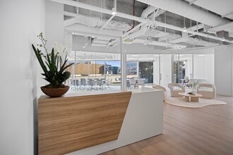 11355 W Olympic Blvd, Los Angeles, CA à louer Photo intérieure– Image 2 sur 6