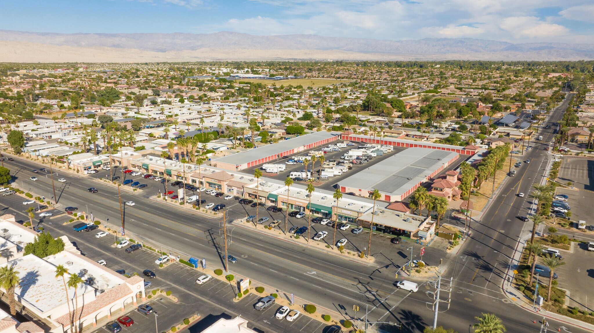 35250-35472 Date Palm Dr, Cathedral City, CA à louer Aérien– Image 1 sur 31
