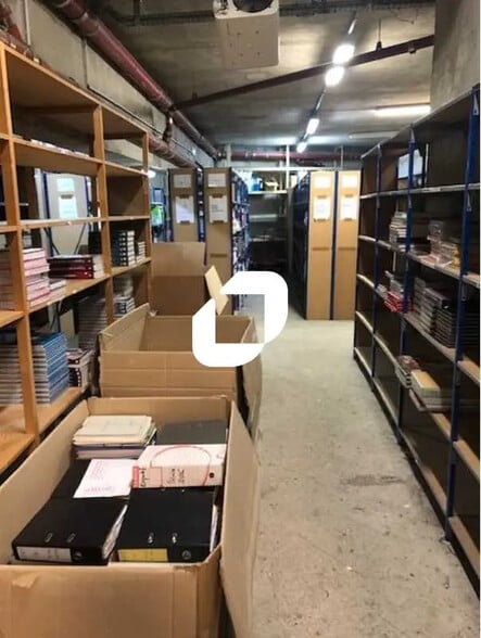 Bureau dans Courbevoie à louer - Photo de l’immeuble – Image 2 sur 7