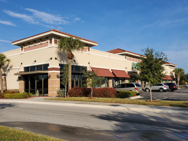 San Carlos Blvd, Fort Myers, FL à louer - Photo de l’immeuble – Image 2 sur 9