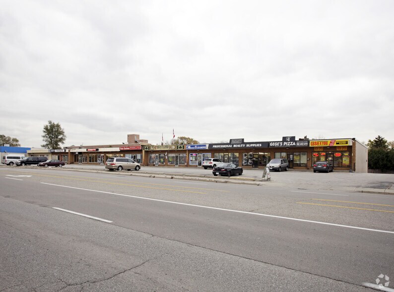 116-120 Speers Rd, Oakville, ON à vendre - Photo principale – Image 1 sur 2