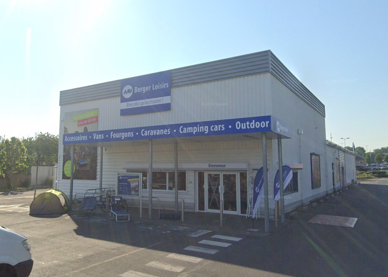 Local commercial dans Dainville à louer Photo principale– Image 1 sur 6