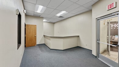 3585 E Flamingo Rd, Las Vegas, NV à louer Photo intérieure– Image 2 sur 11