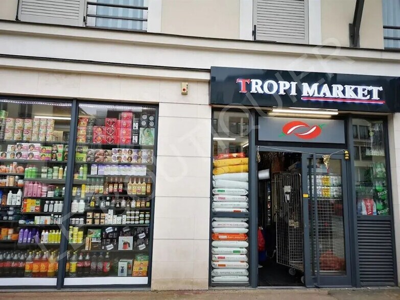 Local commercial dans Châtenay-Malabry à vendre - Photo de l’immeuble – Image 2 sur 2