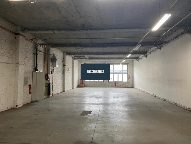 Plus de détails pour Industriel/Logistique à vendre