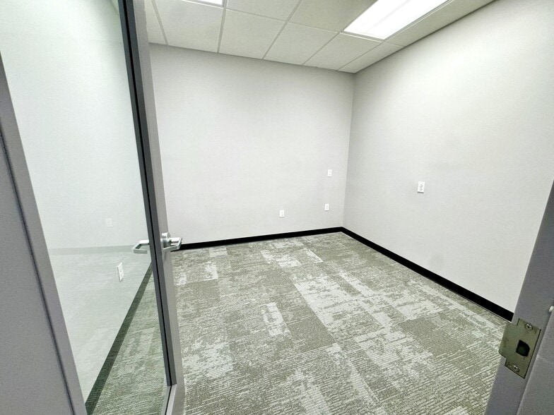 3000 Business Park Cir, Goodlettsville, TN à louer - Photo intérieure – Image 2 sur 9