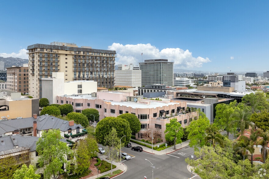 150 S Rodeo Dr, Beverly Hills, CA à louer - Aérien – Image 2 sur 5
