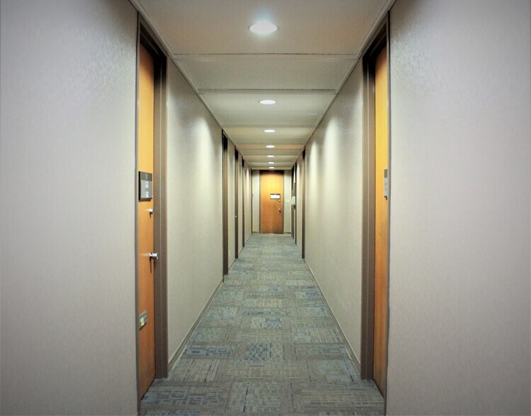 10441-10445 124 St, Edmonton, AB à louer - Photo intérieure – Image 3 sur 10