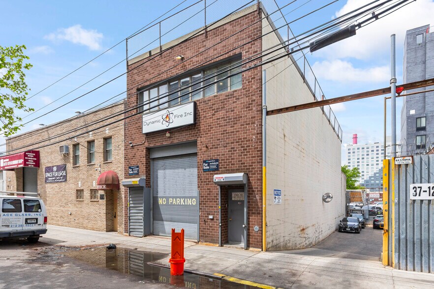 37-14 13th St, Long Island City, NY à louer - Photo principale – Image 1 sur 6