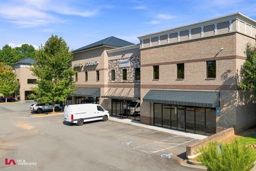 3665 Swiftwater Park Dr, Suwanee, GA à louer - Photo de l’immeuble – Image 2 sur 18
