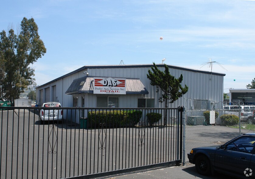 120 Engel St, Escondido, CA à louer - Photo de l’immeuble – Image 2 sur 4
