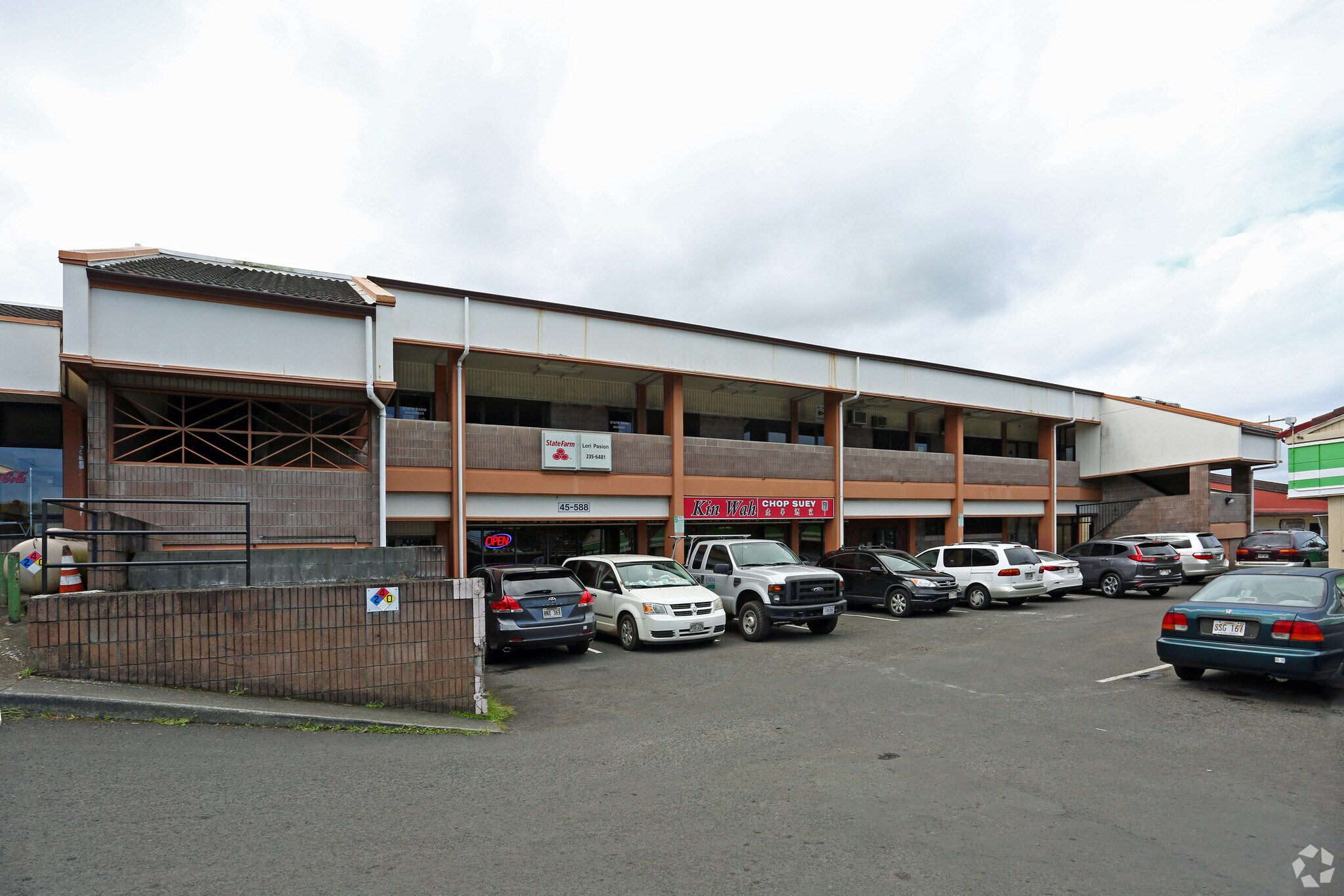 45-588 Kamehameha Hwy, Kāneohe, HI à louer Photo de l’immeuble– Image 1 sur 11