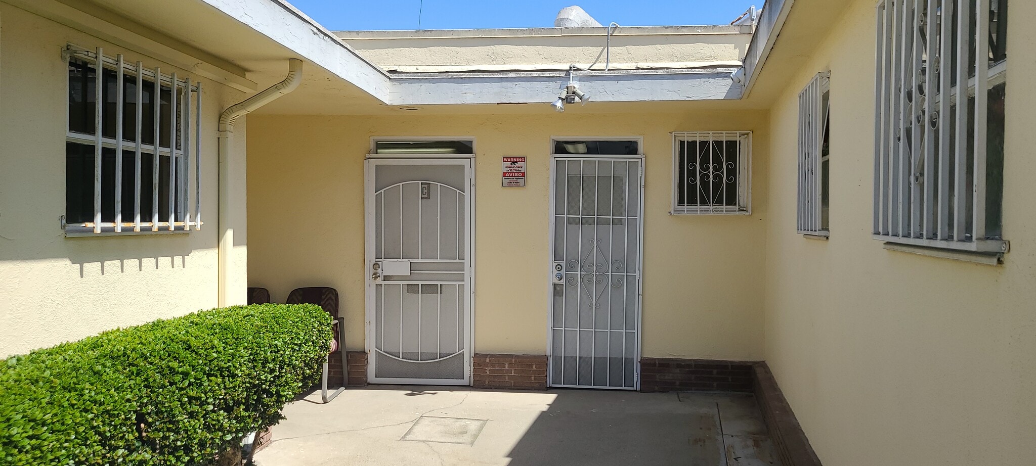 7024 Seville Ave, Huntington Park, CA à louer Photo de l’immeuble– Image 1 sur 6