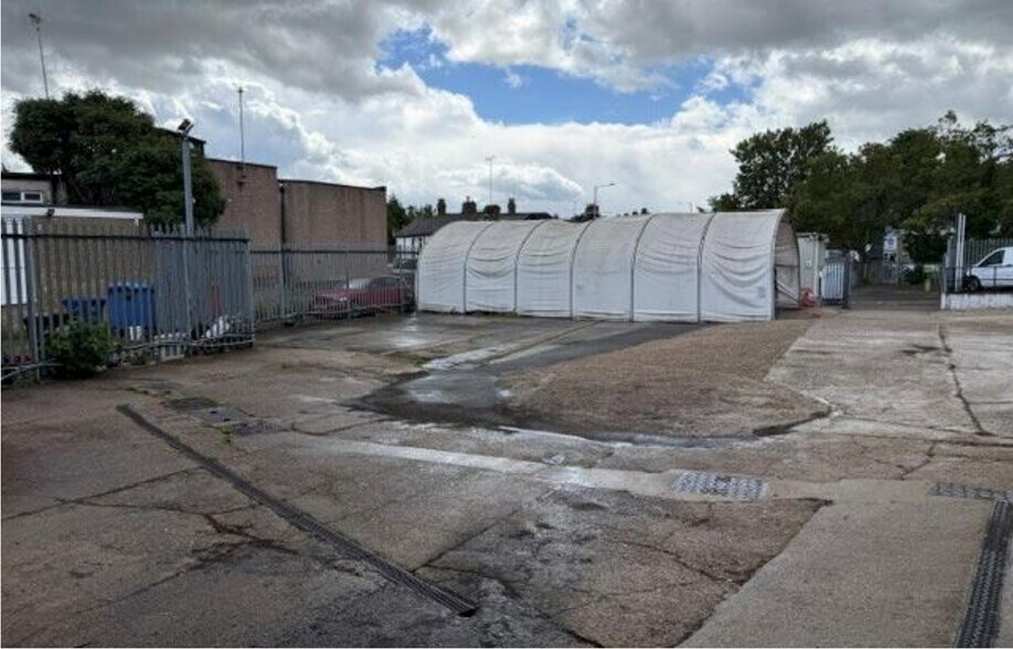 301 Lowfield St, Dartford à louer - Photo de l’immeuble – Image 1 sur 8