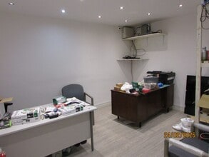 249 Elgin Av, Londres à louer Photo intérieure– Image 1 sur 3