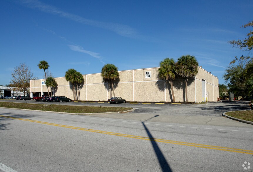 4495 36th St, Orlando, FL à louer - Photo de l’immeuble – Image 1 sur 17