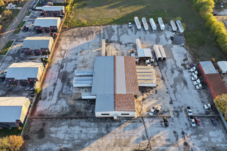 2026 W Malone Ave, San Antonio, TX à vendre - Photo de l’immeuble – Image 2 sur 60