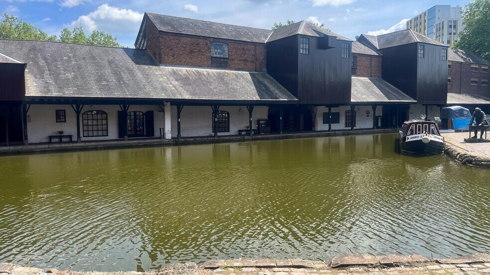 St Nicholas St, Coventry à louer - Photo de l’immeuble – Image 2 sur 21