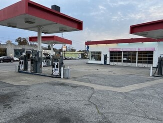 Plus de détails pour 3795 Lexington Rd, Louisville, KY - Local commercial à louer