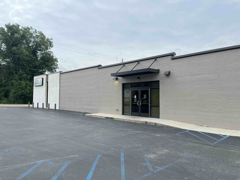 230 East St N, Talladega, AL à louer - Photo de l’immeuble – Image 3 sur 5