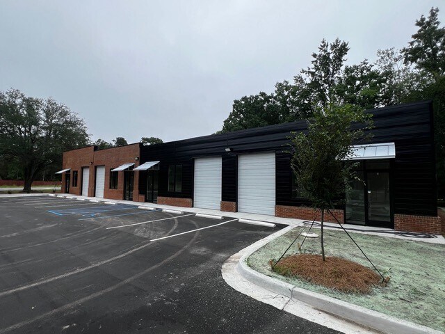 512 Miles Jamison Rd, Summerville, SC à louer - Photo de l’immeuble – Image 2 sur 6