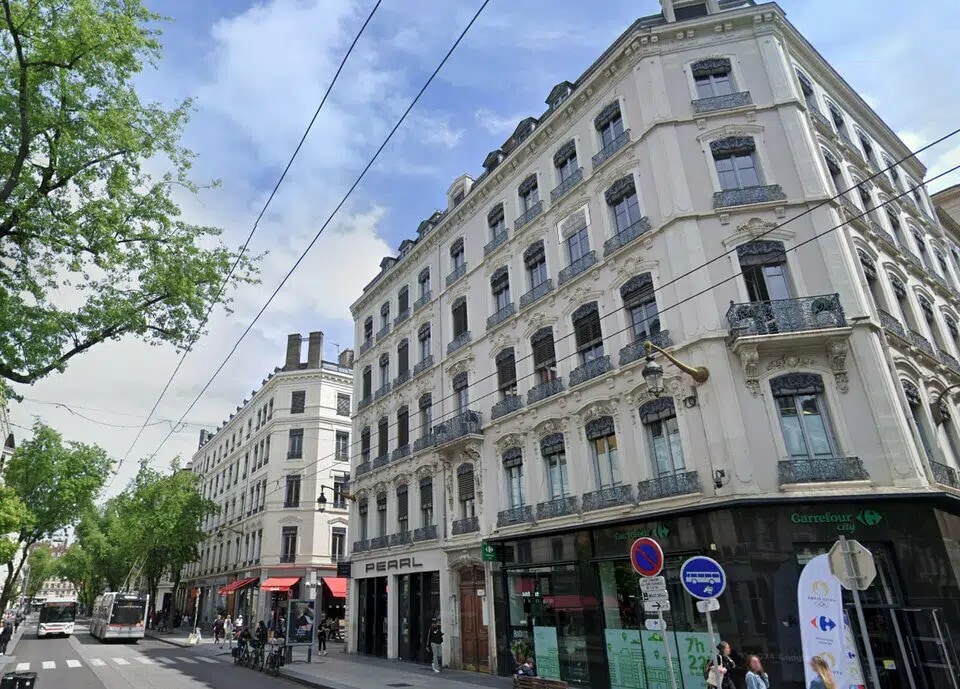 Bureau dans Lyon à louer Photo de l’immeuble– Image 1 sur 15