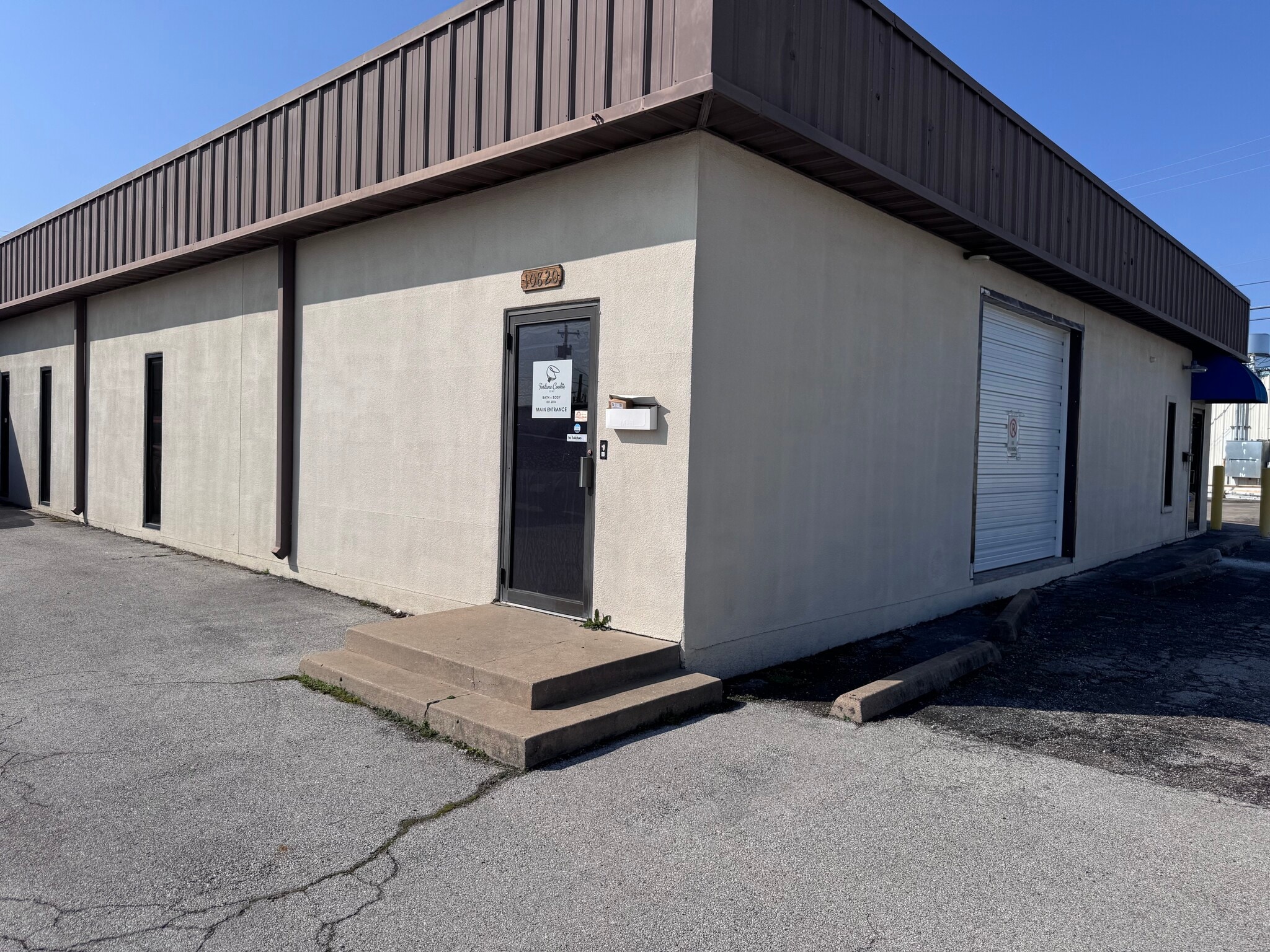 10828 E Newton St, Tulsa, OK à louer Photo principale– Image 1 sur 23