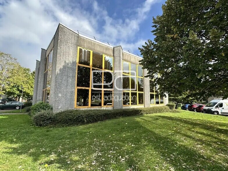 Bureau dans Villers-lès-Nancy à vendre - Photo de l’immeuble – Image 2 sur 12