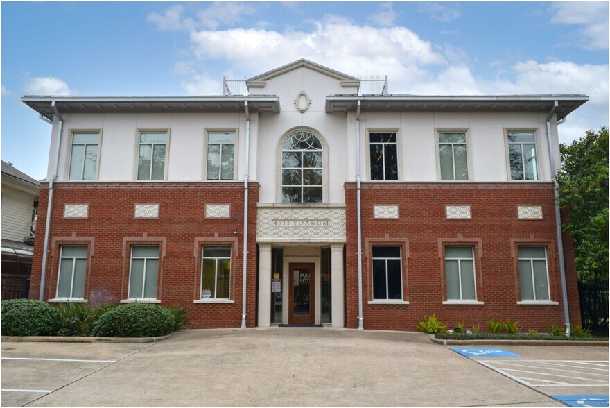 4511 Yoakum Blvd, Houston, TX à louer - Photo de l’immeuble – Image 2 sur 19