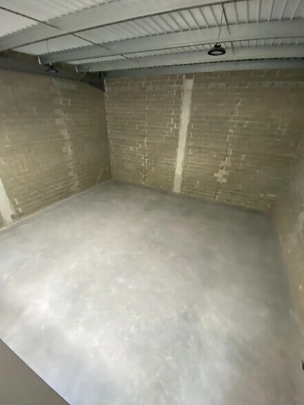 Industriel/Logistique dans Mérignac à louer - Photo de l’immeuble – Image 2 sur 8