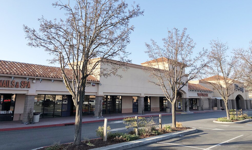 90-194 Niblick Rd, Paso Robles, CA à louer - Photo de l’immeuble – Image 2 sur 5