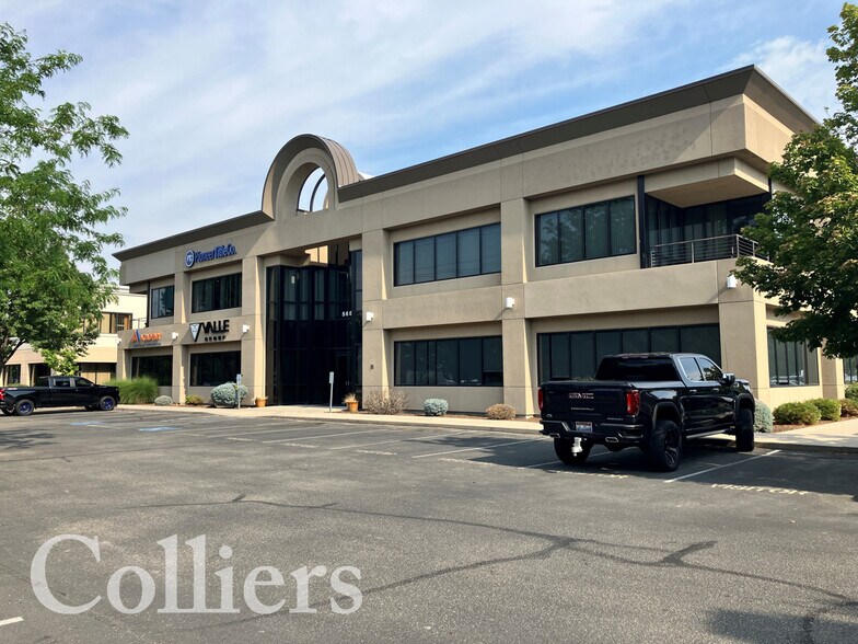 5680 E Franklin Rd, Nampa, ID à louer - Photo de l’immeuble – Image 3 sur 3