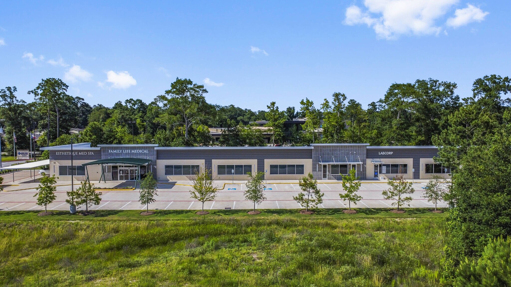 603 S Conroe Medical Dr, Conroe, TX à louer Photo principale– Image 1 sur 10