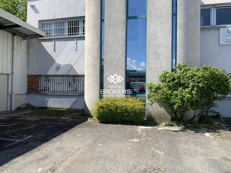 Bureau dans SAINT-MARTIN-D'HERES à louer - Photo de l’immeuble – Image 3 sur 9