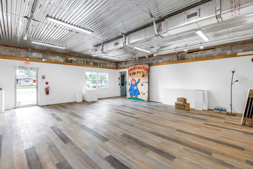 Two Buildings on One Parcel for Sale portefeuille de 2 biens à vendre sur LoopNet.fr - Photo de l’immeuble – Image 3 sur 6