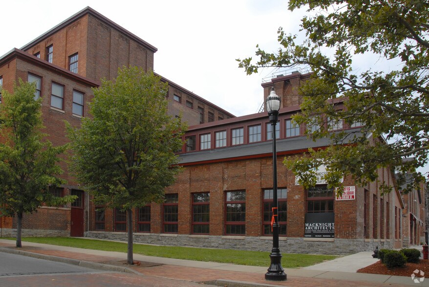 115 Solar St, Syracuse, NY à louer - Photo de l’immeuble – Image 3 sur 16