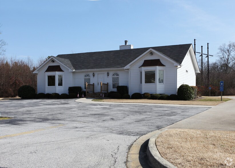 2940 Rosebud Rd, Loganville, GA à vendre - Photo principale – Image 1 sur 22